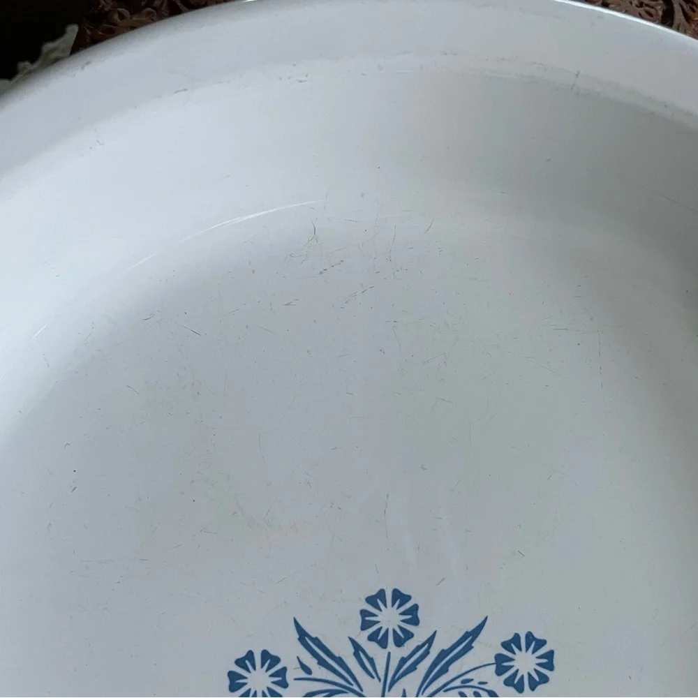 Vintage Corning Ware Blue Cornflower Pattern White Pie Dish. P-309. 9 inch